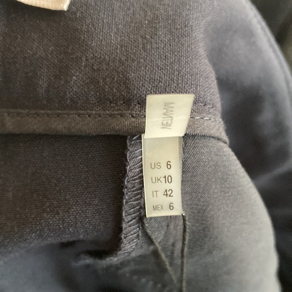 T Tahari Pants - Picture 6 of 6